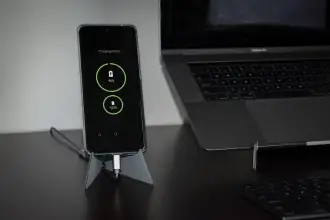 ASCEND MINI - Przenośny stojak do telefonu lub tabletu
