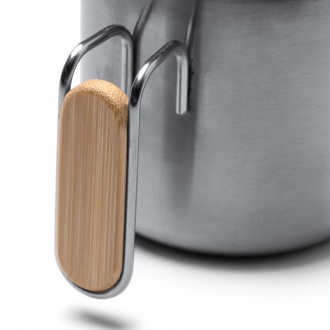 Rimor - Mug made of recycled stainless steel with bamboo details.