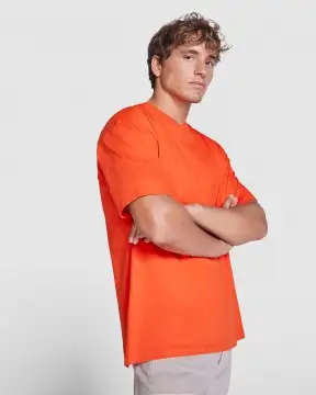 BULL - Koszulka oversize z krótkim rękawem. 100% bawełna, gramatura: 210 g/m².