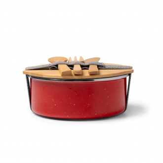 Evelin - Ceramic coated metal lunch box with bamboo lid and elastic strap, bamboo cutlery included.