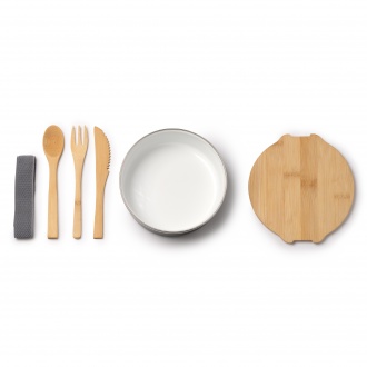 Evelin - Ceramic coated metal lunch box with bamboo lid and elastic strap, bamboo cutlery included.