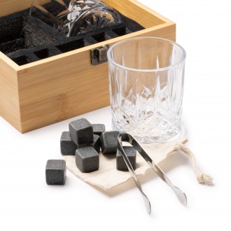 Danys - Whiskey set including 2 320ml glasses and 8 reusable cooling cubes made of natural stone.