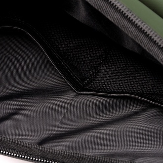 RONDA - Kosmetyczka ze skóry PU w trójkątnym kształcie