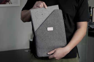 Evopad Charge Eco - Podkładka po mysz z ładowarką bezprzewodową & stojak na telefon wykonana z materiału RPET