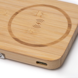 YOKAS - Power Bank, 5000mAh, with a bamboo case and a magnetic wireless charger