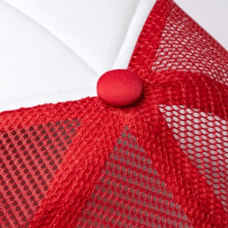 Barny - A polyester baseball cap with a padded front panel in white
